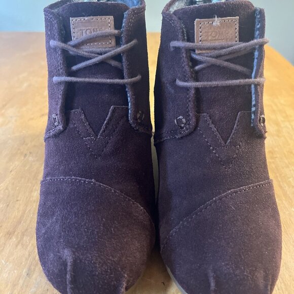 Toms Burgandy Brown Suede wedge booties Women Size 7 - Picture 3 of 13